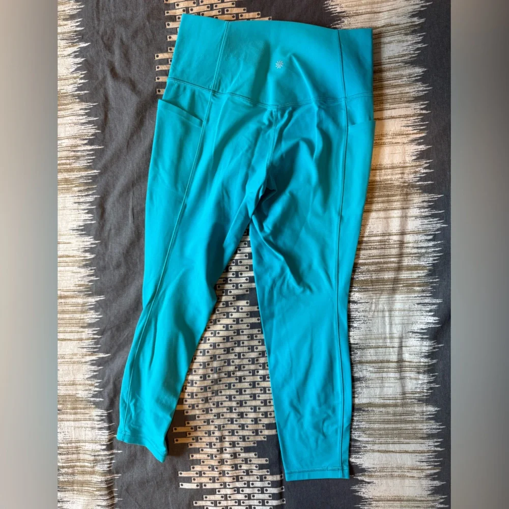 Athleta Salutation Stash 7/8 Leggings - Picture 3 of 4